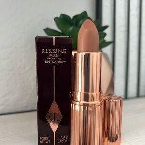 Charlotte Tilbury K.I.S.S.I.N.G Lipstick